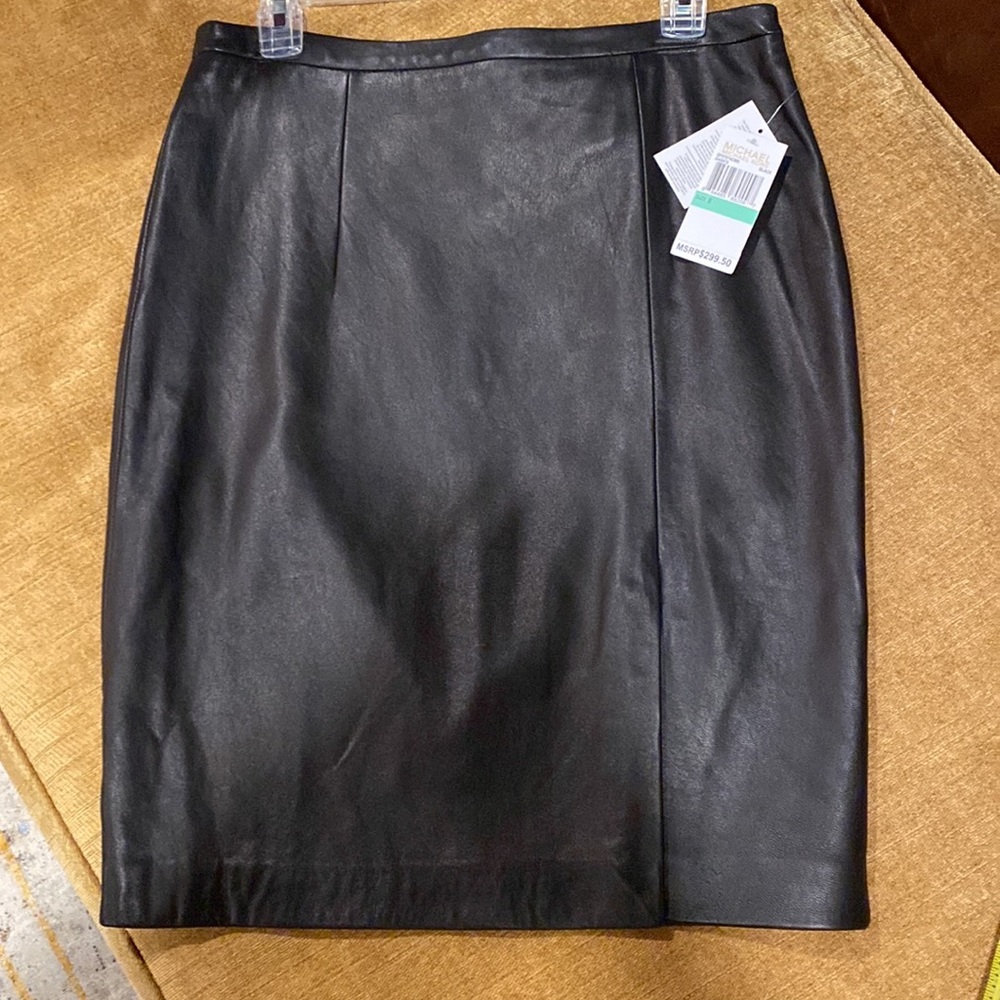 MICHAEL MICHAEL KORS Black Leather Skirt